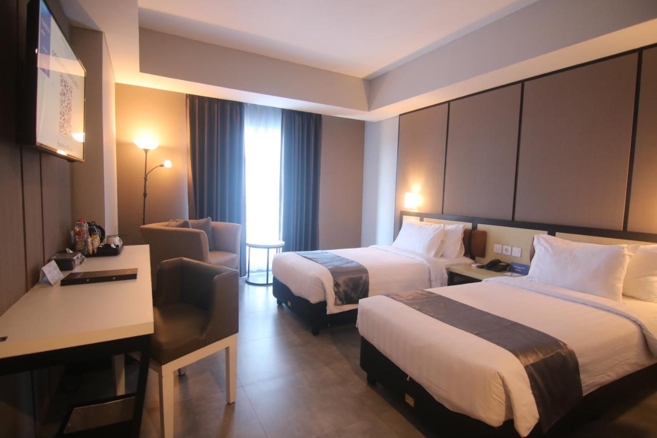 Bess Mansion Hotel Surabaya Wonotjolo Extérieur photo