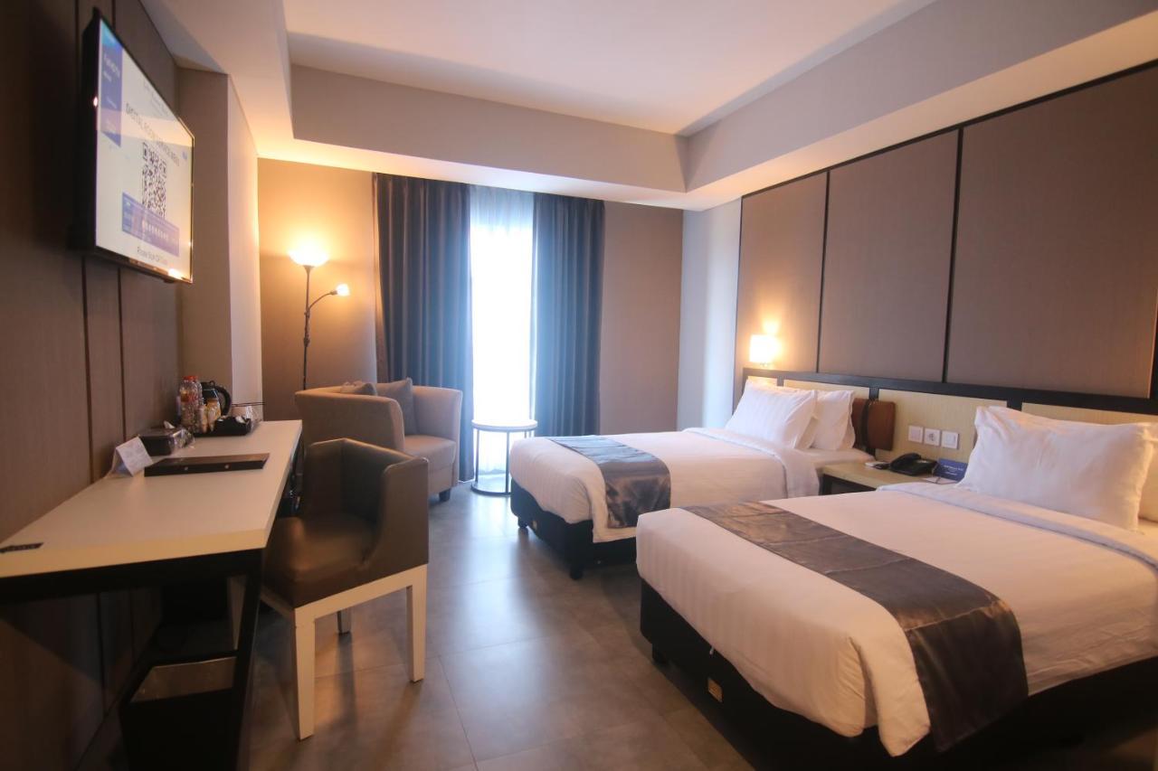 Bess Mansion Hotel Surabaya Wonotjolo Extérieur photo
